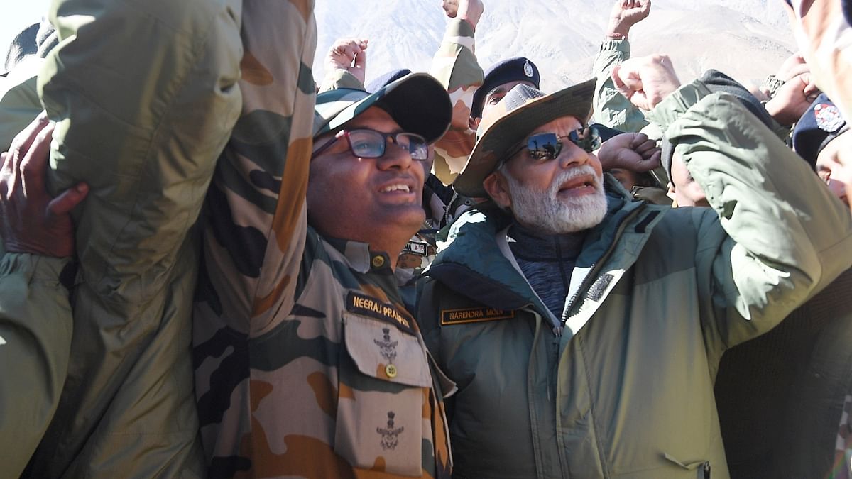 In Pics Pm Modi Celebrates Diwali With Jawans In Kargil